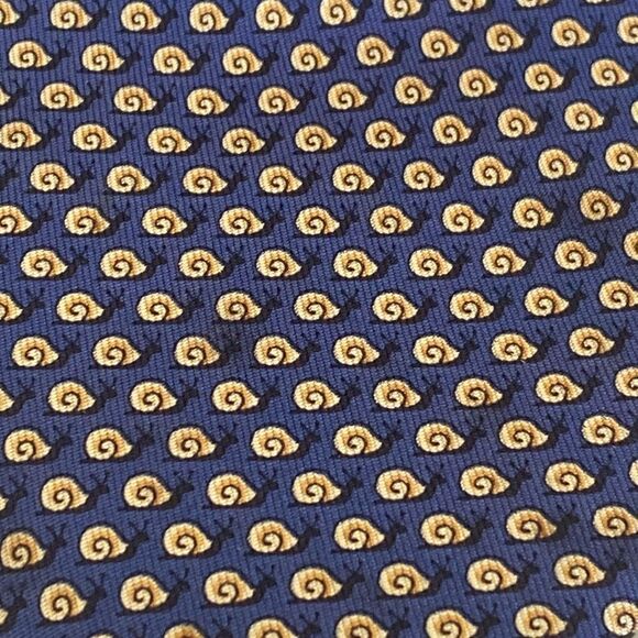 Hermès 100% Silk Tie “Snails” - Picture 3 of 12